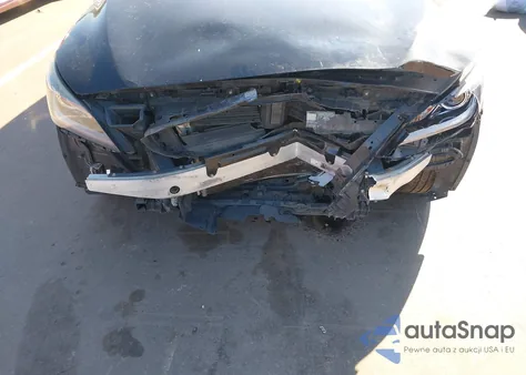 2016 Hyundai Genesis 3.8 z USA, uszkodzony, nr VIN KMHGN4JE4GU132470